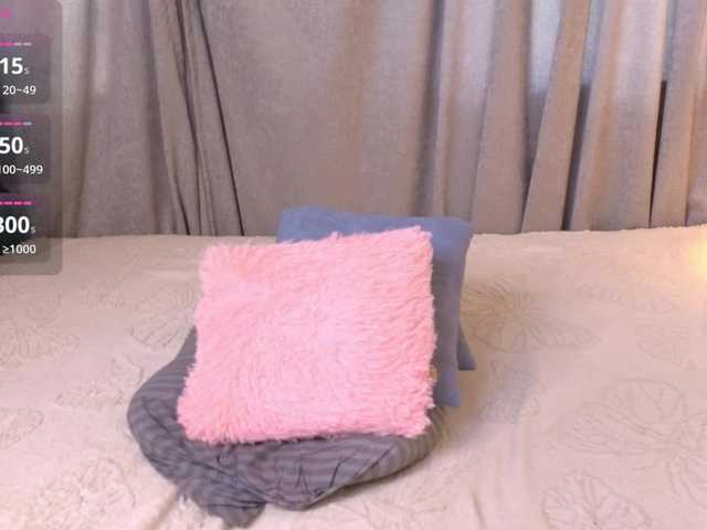 hikom1o live cam on BongaCams