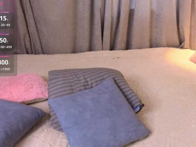hikom1o live cam on BongaCams