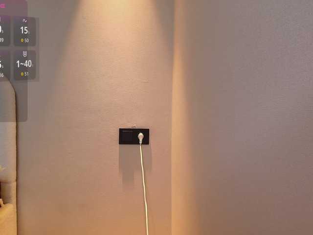 hikom1o live cam on BongaCams