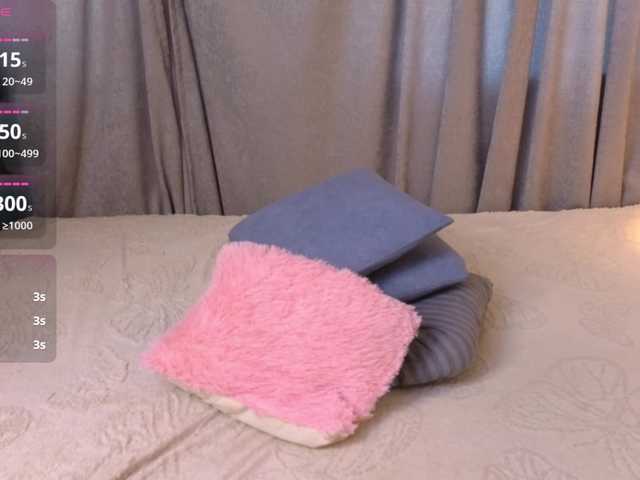 hikom1o live cam on BongaCams