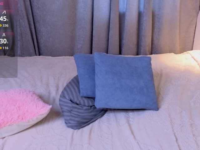 hikom1o live cam on BongaCams