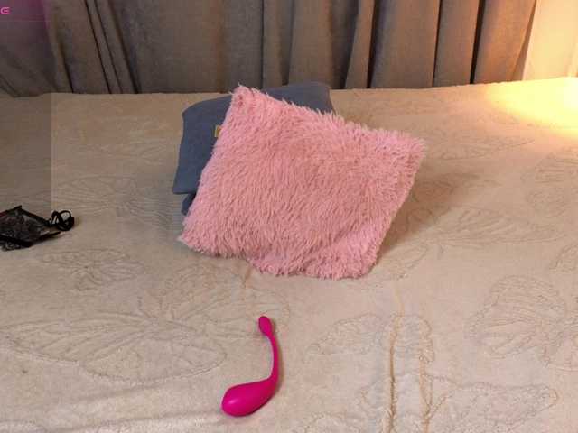hikom1o live cam on BongaCams