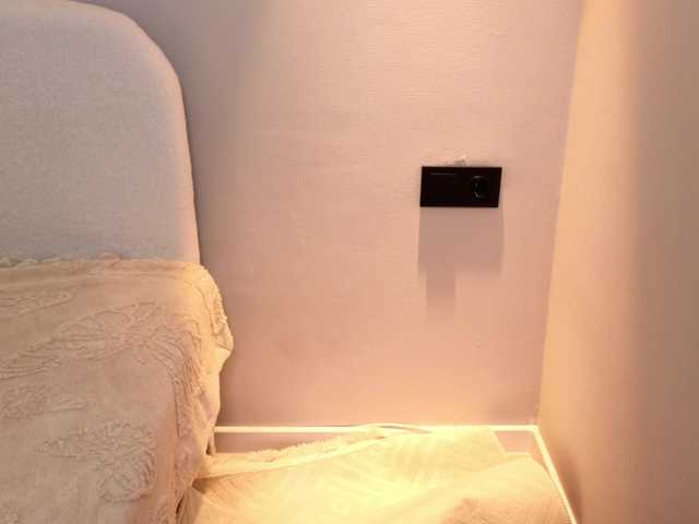 hikom1o live cam on BongaCams