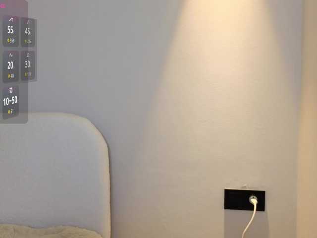 hikom1o live cam on BongaCams