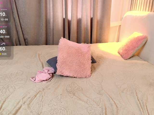 hikom1o live cam on BongaCams