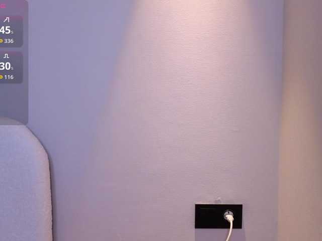 hikom1o live webcam show