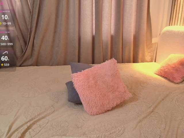 hikom1o live cam on BongaCams