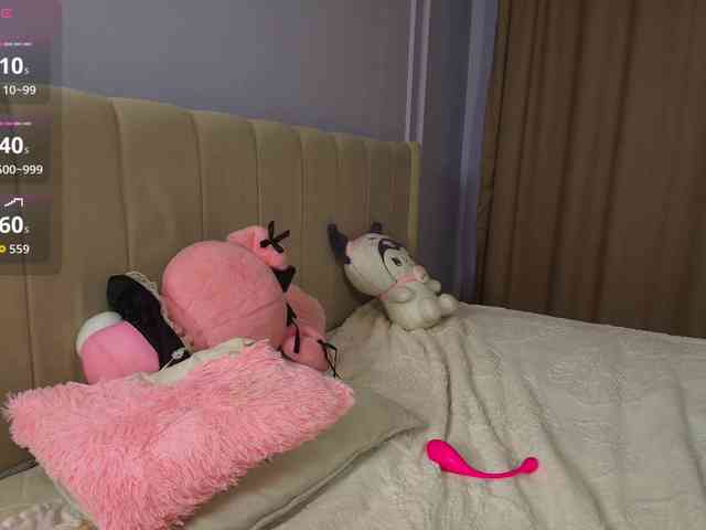hikom1o Live Webcam on BongaCams