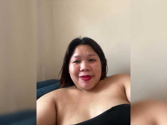 ChubbyBabe31's BongaCams show and profile