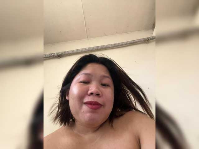 ChubbyBabe31's BongaCams show and profile