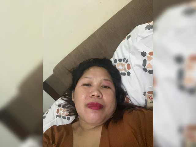 ChubbyBabe31 live cam on BongaCams