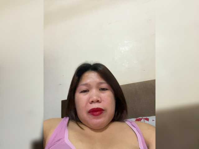 ChubbyBabe31's BongaCams show and profile