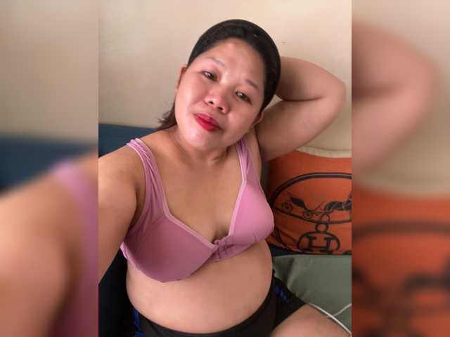 ChubbyBabe31 live cam on BongaCams