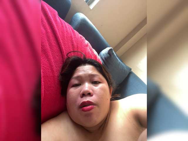 ChubbyBabe31's BongaCams show and profile