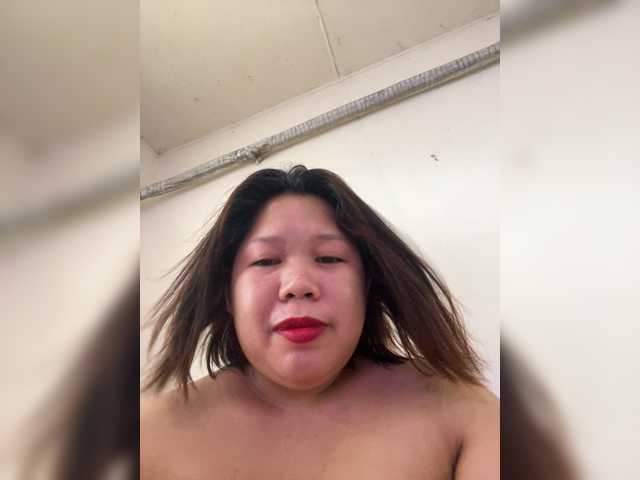 ChubbyBabe31's BongaCams show and profile