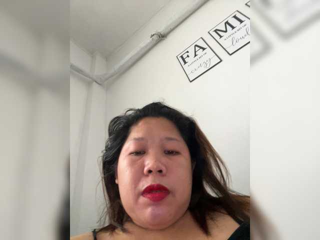 ChubbyBabe31 live cam on BongaCams