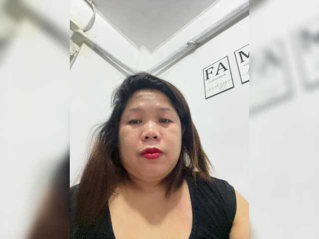 ChubbyBabe31 live cam on BongaCams