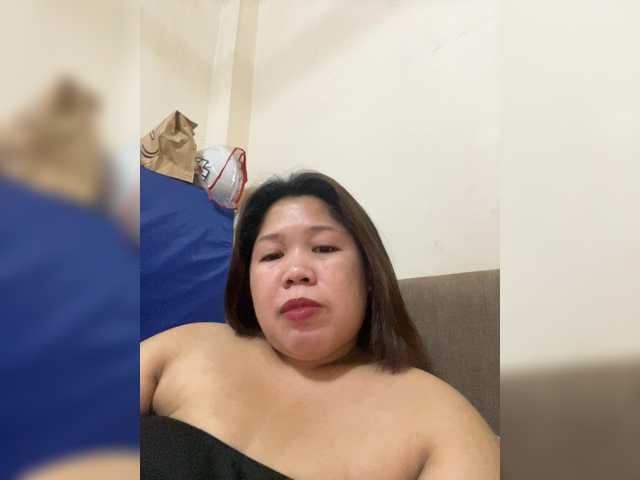 ChubbyBabe31's BongaCams show and profile