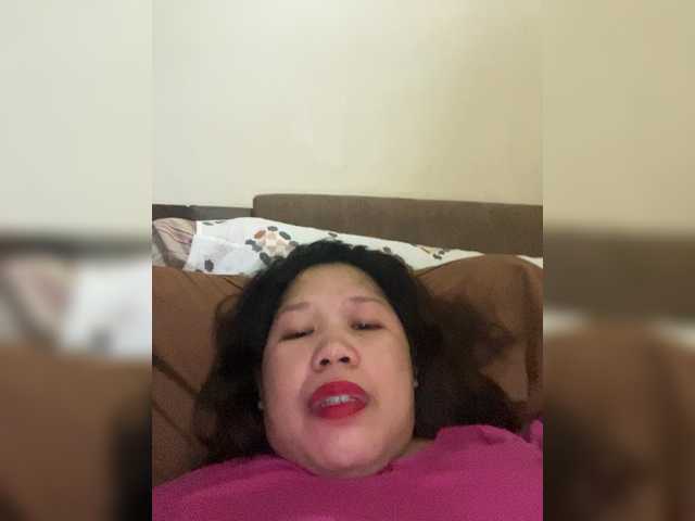ChubbyBabe31 live cam on BongaCams