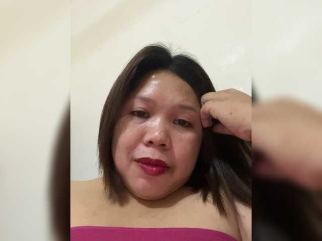 ChubbyBabe31's BongaCams show and profile