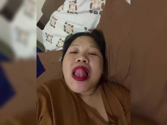 ChubbyBabe31 live cam on BongaCams