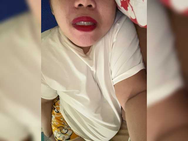 ChubbyBabe31 live cam on BongaCams