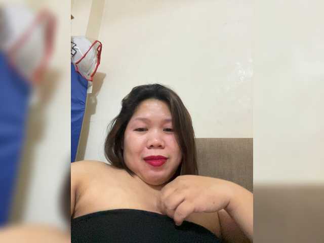 ChubbyBabe31's BongaCams show and profile