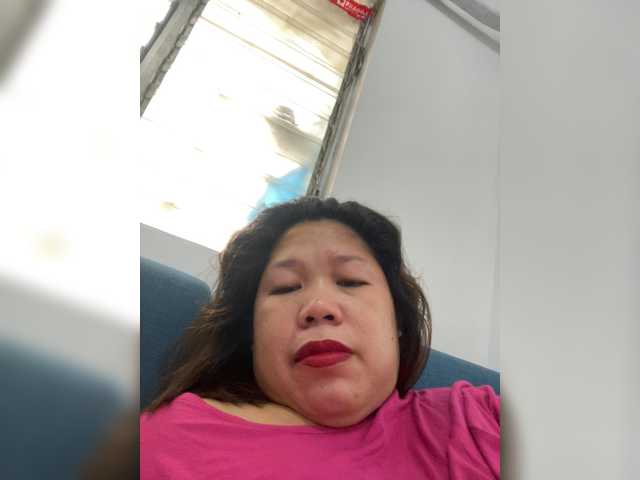 ChubbyBabe31 live cam on BongaCams