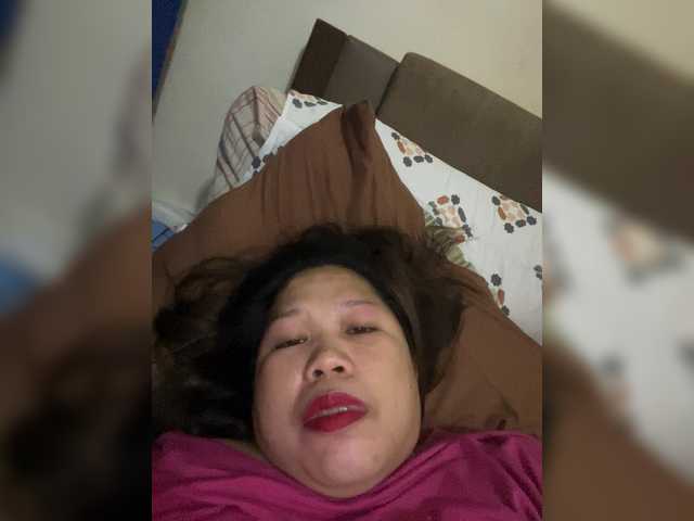 ChubbyBabe31 live cam on BongaCams
