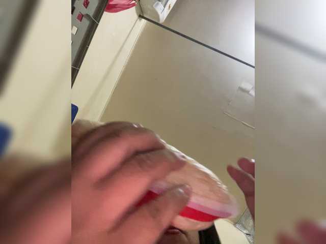 ChubbyBabe31 live webcam show