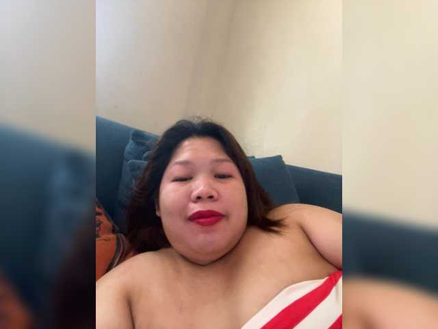 ChubbyBabe31's BongaCams show and profile