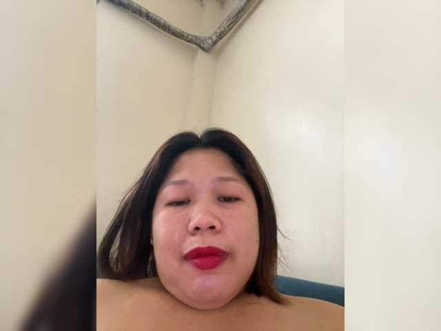 ChubbyBabe31's BongaCams show and profile