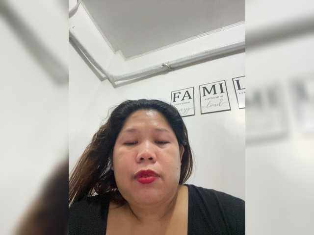 ChubbyBabe31 live cam on BongaCams