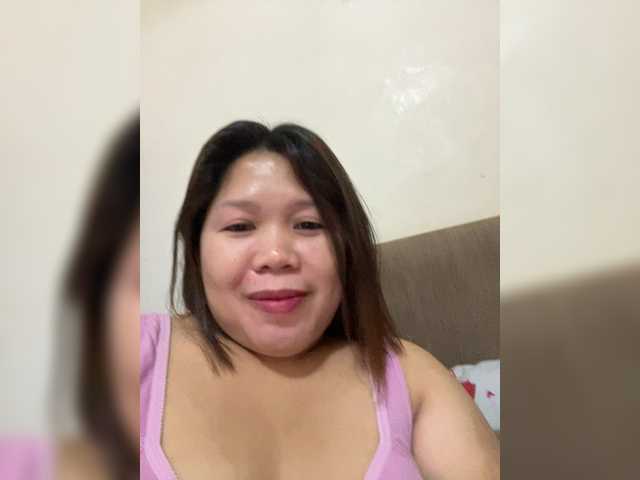 ChubbyBabe31's BongaCams show and profile