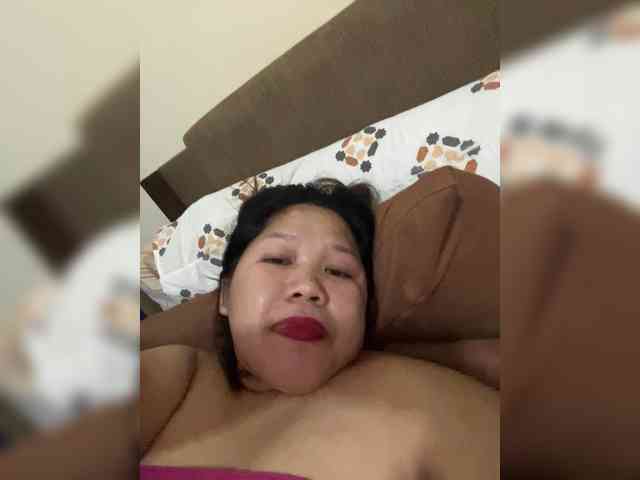ChubbyBabe31 webcam