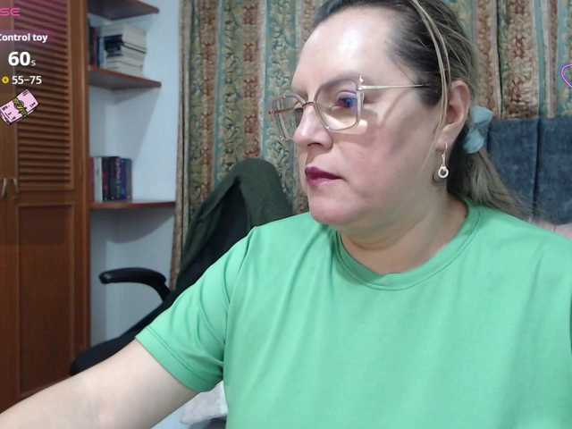 MALU-617 live cam on BongaCams