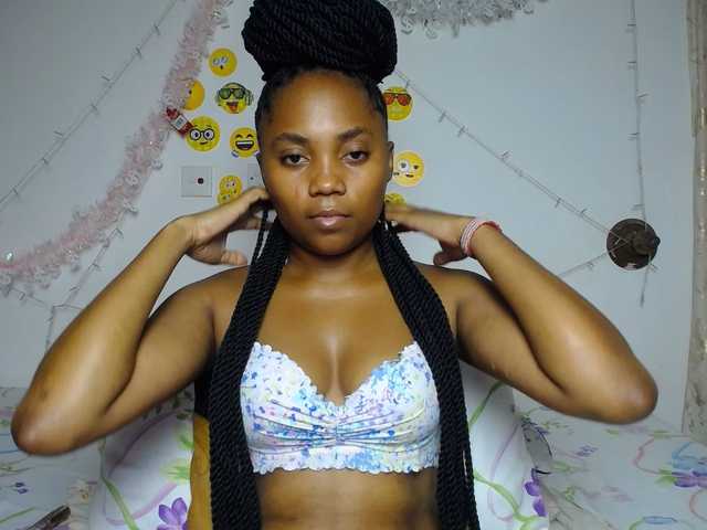 LilyClara's BongaCams show and profile