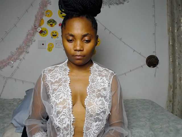 LilyClara's BongaCams show and profile