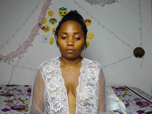 LilyClara's BongaCams show and profile