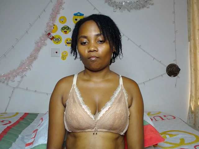 LilyClara's BongaCams show and profile