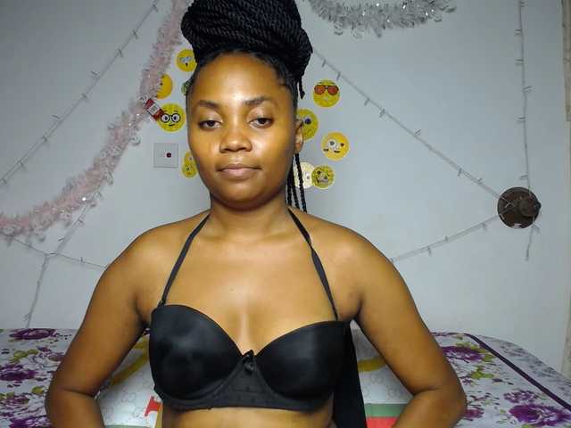 LilyClara's BongaCams show and profile