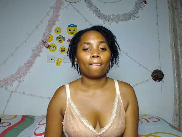 LilyClara's BongaCams show and profile