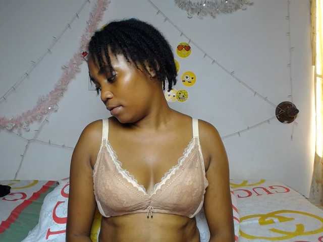 LilyClara's BongaCams show and profile