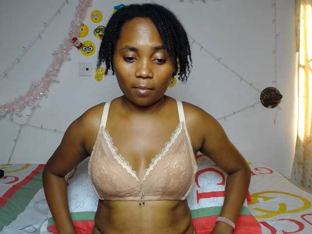 LilyClara's BongaCams show and profile