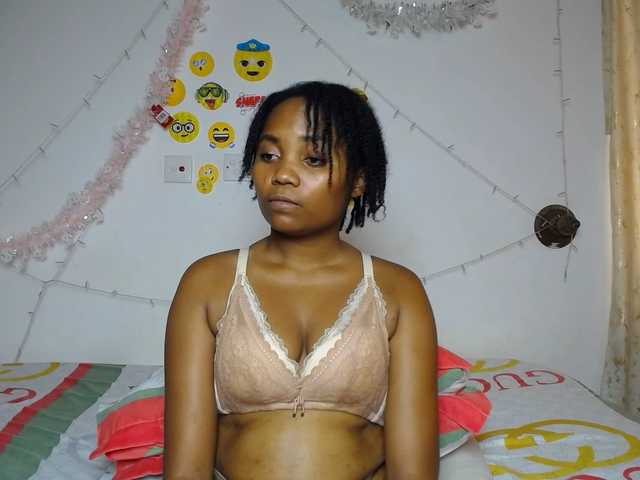 LilyClara's BongaCams show and profile