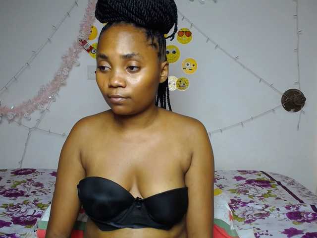 LilyClara's BongaCams show and profile