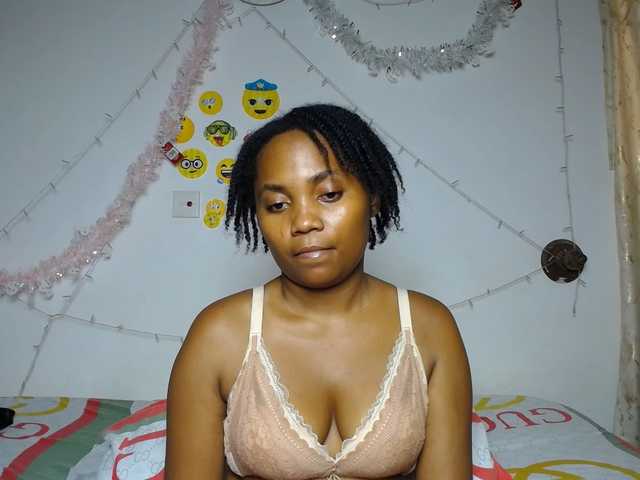 LilyClara's BongaCams show and profile