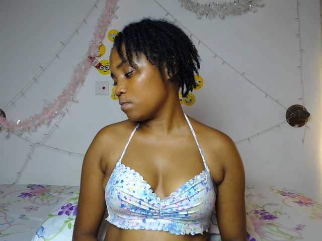 LilyClara's BongaCams show and profile