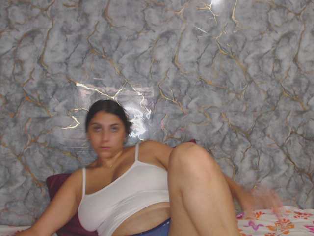 Sex chat gratuit in direct cu Miarouse pe BongaCams