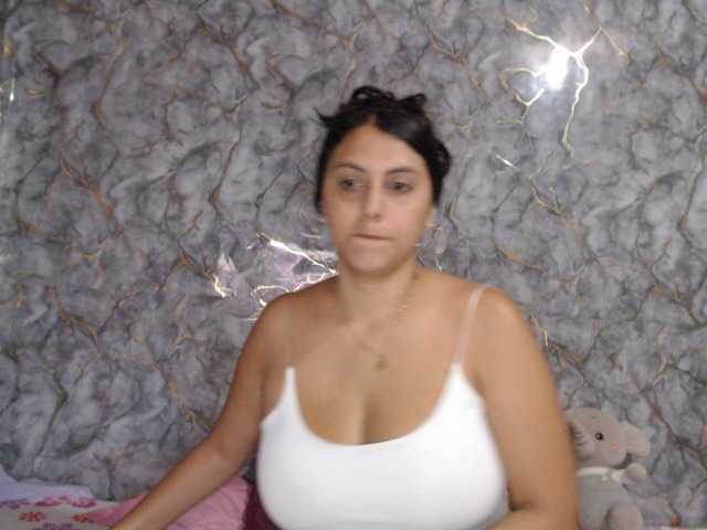Miarouse live cam on BongaCams